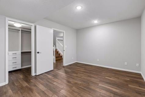 1691 Brueberry Lane Arden Hills MN 55112