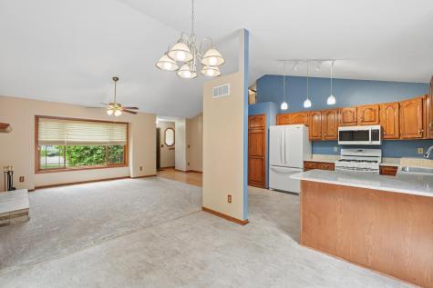 20524 Javelin Circle Lakeville MN 55044