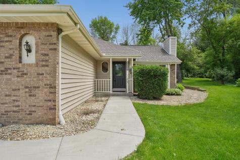 20524 Javelin Circle Lakeville MN 55044