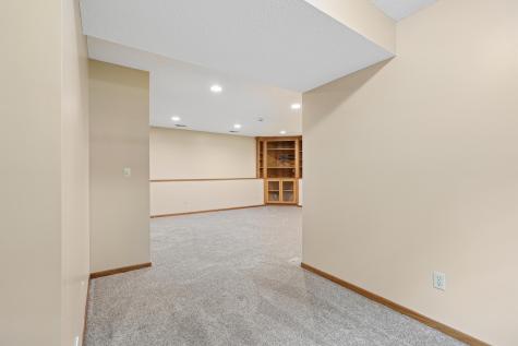 20524 Javelin Circle Lakeville MN 55044