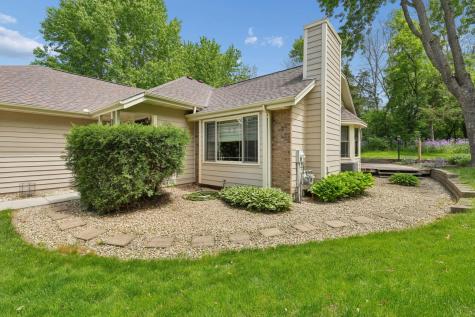 20524 Javelin Circle Lakeville MN 55044