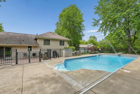 20524 Javelin Circle Lakeville MN 55044