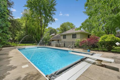 20524 Javelin Circle Lakeville MN 55044