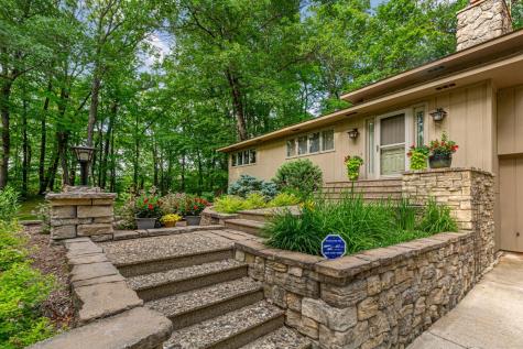 16975 Douglas Avenue Faribault MN 55021