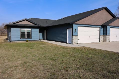 800 Elm Drive Fairfax MN 55332