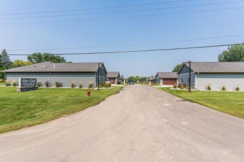 736 Oak Trail Fergus Falls MN 56537