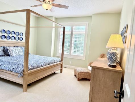 533 Hampton Drive W Moorhead MN 56560