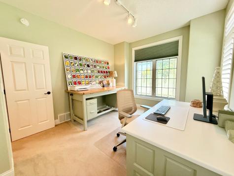 533 Hampton Drive W Moorhead MN 56560