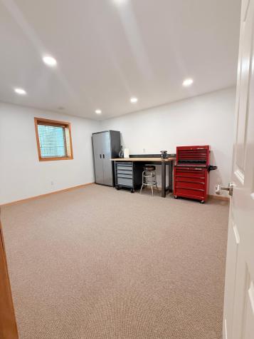 533 Hampton Drive W Moorhead MN 56560