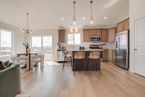 2575 Golden Lane S Fargo ND 58104