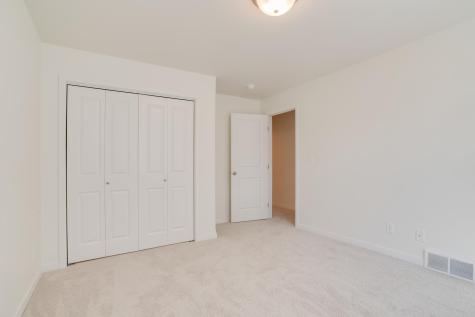 2575 Golden Lane S Fargo ND 58104
