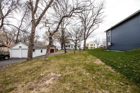 20645 Oakland Beach Road Detroit Lakes MN 56501