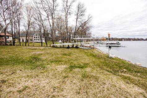 20645 Oakland Beach Road Detroit Lakes MN 56501