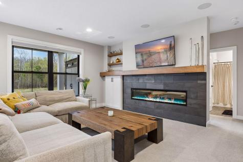 11724 Azure Lane Inver Grove Heights MN 55077
