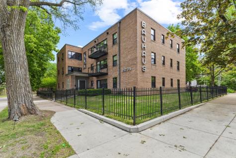 2201 3rd Avenue S Minneapolis MN 55404