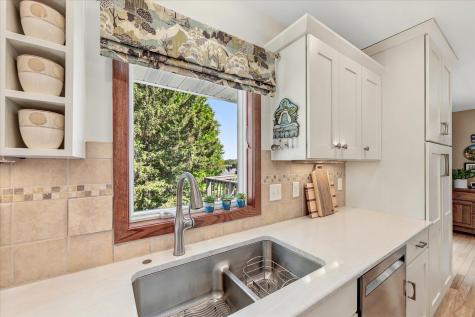974 Kohlman Lane Maplewood MN 55109