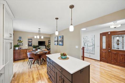974 Kohlman Lane Maplewood MN 55109