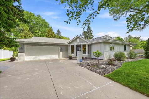 974 Kohlman Lane Maplewood MN 55109