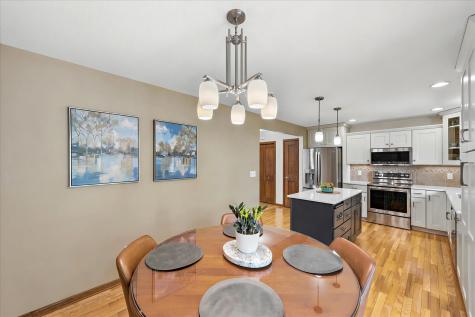 974 Kohlman Lane Maplewood MN 55109