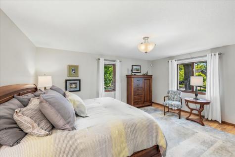 974 Kohlman Lane Maplewood MN 55109