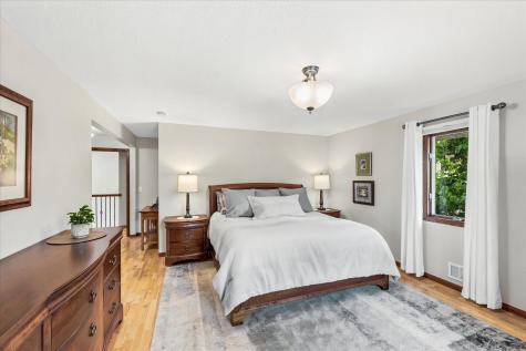 974 Kohlman Lane Maplewood MN 55109