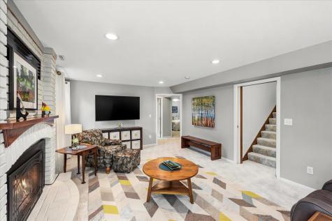 974 Kohlman Lane Maplewood MN 55109