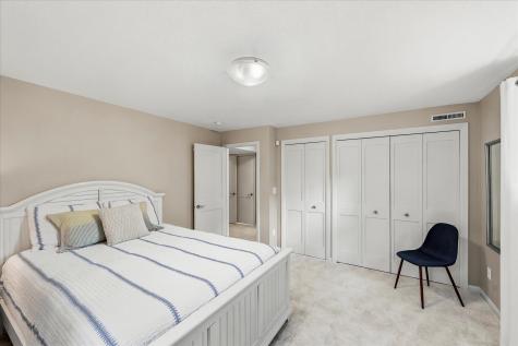 974 Kohlman Lane Maplewood MN 55109