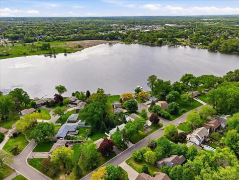 974 Kohlman Lane Maplewood MN 55109