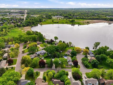 974 Kohlman Lane Maplewood MN 55109