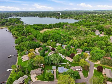 974 Kohlman Lane Maplewood MN 55109