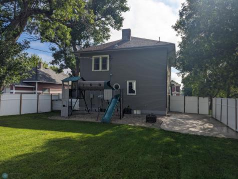 612 Forest Street Lisbon ND 58054