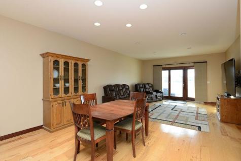4615 Beach Lane S Fargo ND 58104