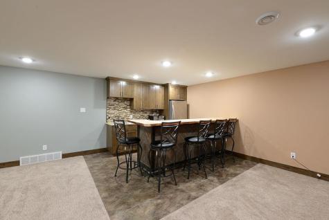 4615 Beach Lane S Fargo ND 58104