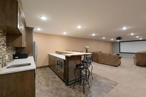 4615 Beach Lane S Fargo ND 58104