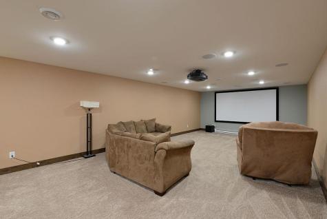 4615 Beach Lane S Fargo ND 58104