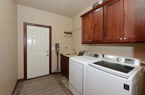 4615 Beach Lane S Fargo ND 58104