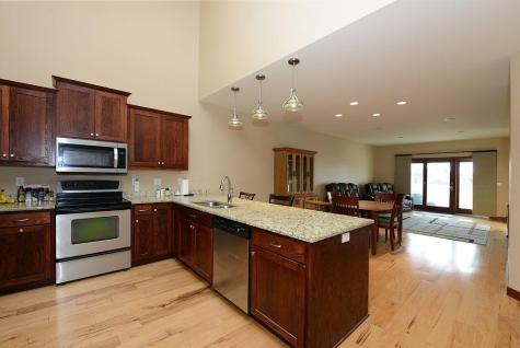 4615 Beach Lane S Fargo ND 58104