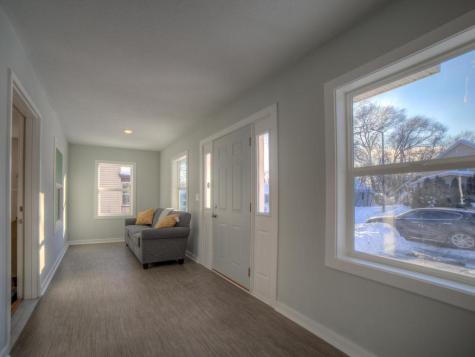 1068 Argyle Street Saint Paul MN 55103