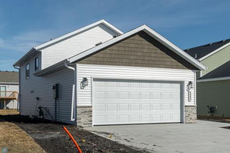 6880 Thomas Street Horace ND 58047