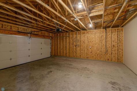 6880 Thomas Street Horace ND 58047