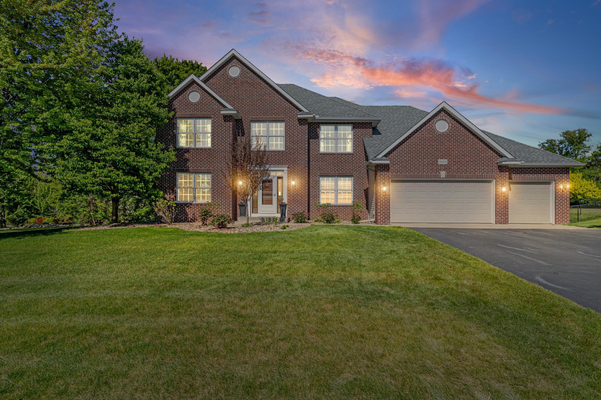 16319 Holbrook Avenue Lakeville MN 55044
