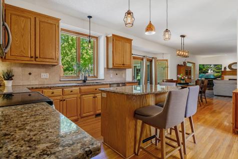 16319 Holbrook Avenue Lakeville MN 55044
