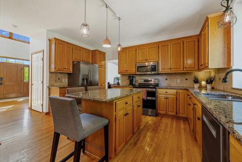 16319 Holbrook Avenue Lakeville MN 55044