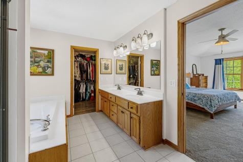 16319 Holbrook Avenue Lakeville MN 55044