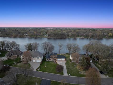 701 W River Parkway Champlin MN 55316