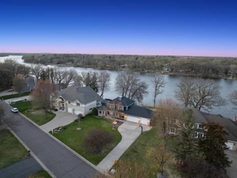 701 W River Parkway Champlin MN 55316