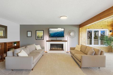701 W River Parkway Champlin MN 55316