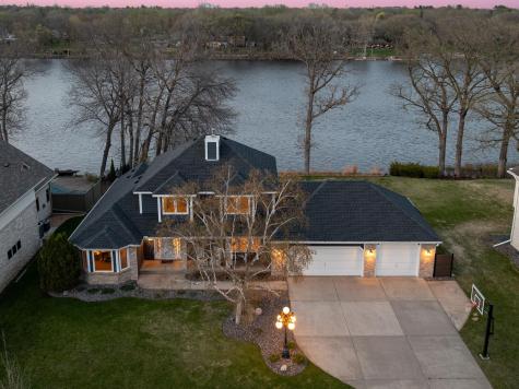 701 W River Parkway Champlin MN 55316