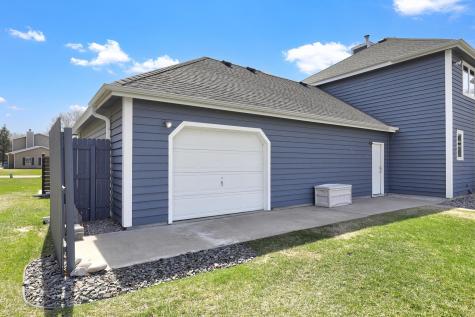 701 W River Parkway Champlin MN 55316
