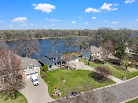 701 W River Parkway Champlin MN 55316
